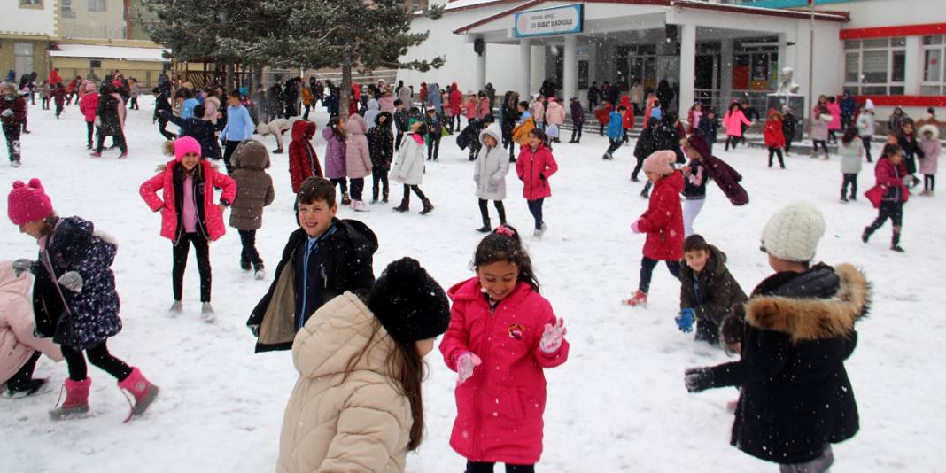 Mevsimin ilk karı düştü: Kars ve Ardahan beyaza büründü 4